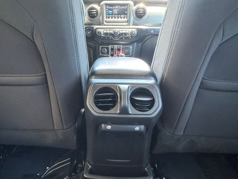 Used 2023 Jeep Wrangler Unlimited w/ Cold Weather Group AWD/4WD image 29
