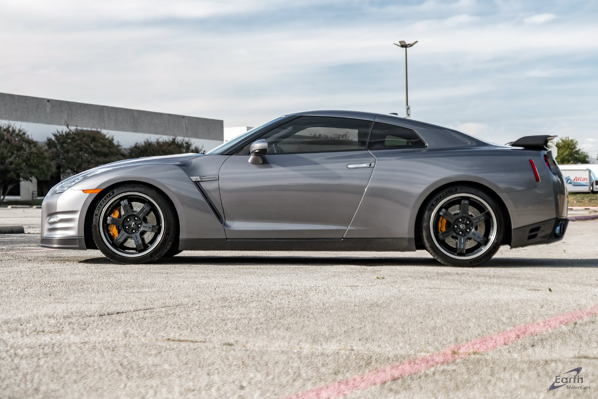 Used 2013 Nissan GT-R Black Edition AWD/4WD image 7