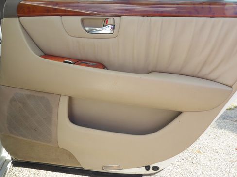 Used 2001 Lexus LS 430 image 20