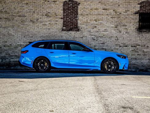 New 2026 BMW M5 Touring AWD/4WD image 9