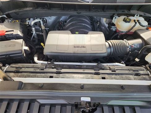 Used 2023 Chevrolet Silverado 1500 High Country w/ Technology Package image 30