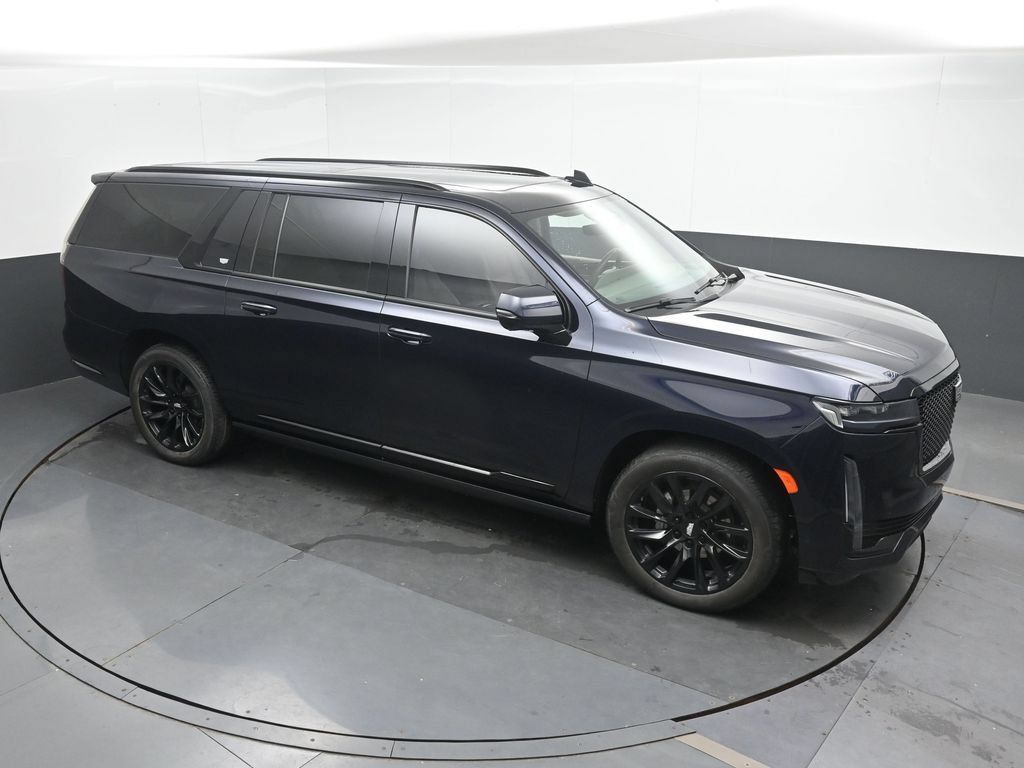Used 2023 Cadillac Escalade ESV Sport Platinum w/ LPO, ONYX Package AWD/4WD image 35