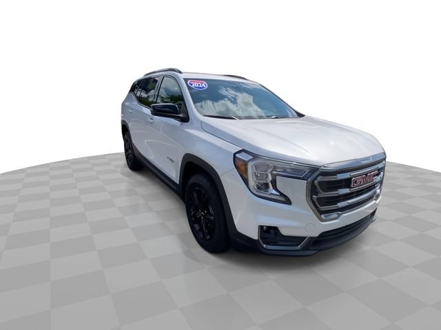 Used 2024 GMC Terrain AT4 AWD/4WD image 4
