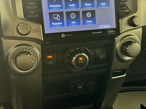 Used 2021 Toyota 4Runner SR5 Premium w/ Moonroof Package RWD image 17