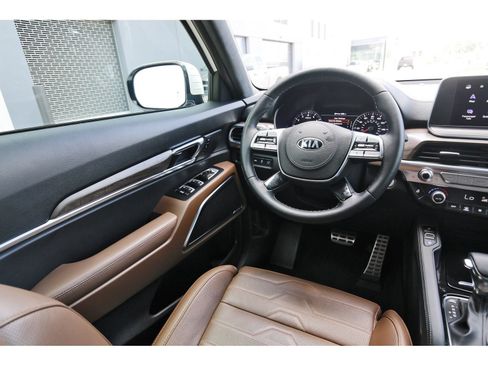 Used 2021 Kia Telluride SX w/ SX Prestige Package AWD/4WD image 10