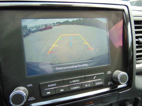 Used 2022 Nissan Frontier SV AWD/4WD image 8