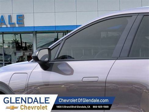 New 2026 Chevrolet Equinox EV LT image 12