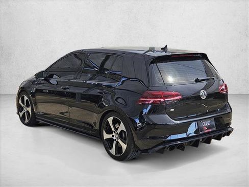 Used 2018 Volkswagen Golf R 4-Door AWD/4WD image 7