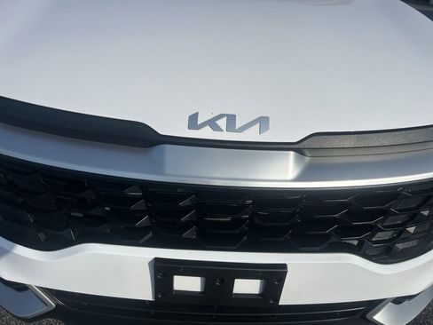 Used 2025 Kia Sportage LX image 32