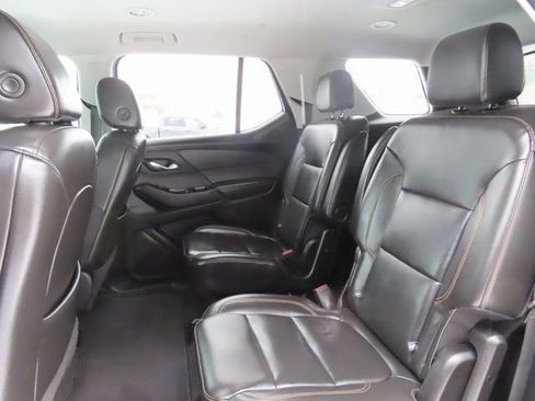 Used 2020 Chevrolet Traverse RS image 27