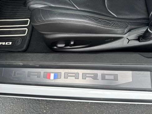 Used 2016 Chevrolet Camaro SS RWD image 5
