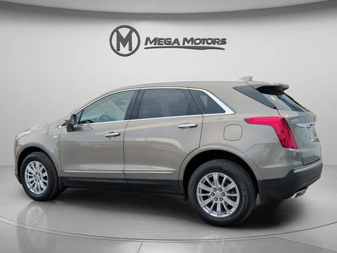 Used 2019 Cadillac XT5 Sport Utility 4D image 4