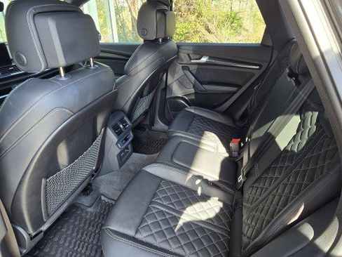 Used 2023 Audi SQ5 Premium Plus w/ Premium Plus Package image 24