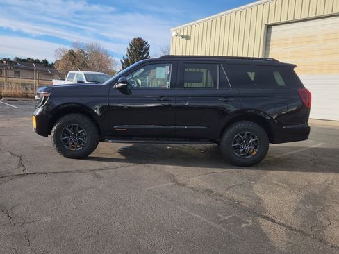 New 2025 Ford Expedition Tremor image 5