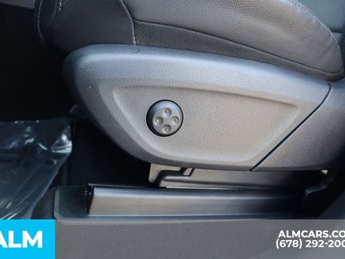 Used 2024 Mercedes-Benz GLE 450 4MATIC w/ AMG Line Exterior image 11