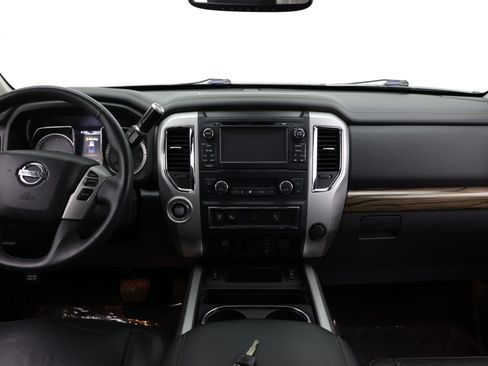 Used 2016 Nissan Titan SL RWD image 35