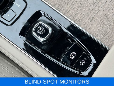 Used 2026 Volvo XC90 T8 Plus w/ Protection Package Premier AWD/4WD image 27