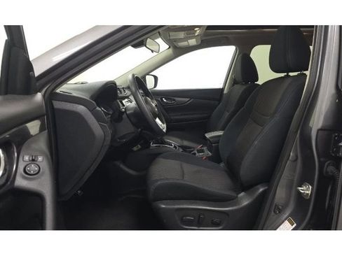 Used 2019 Nissan Rogue SV AWD/4WD image 5
