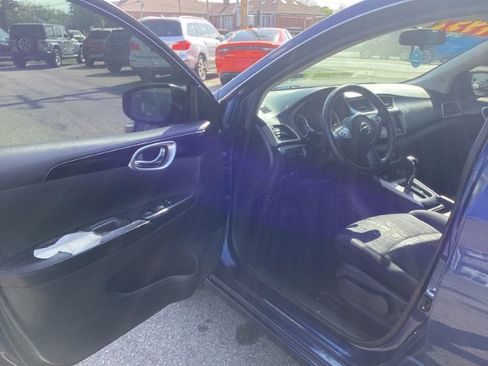Used 2018 Nissan Sentra SV image 5