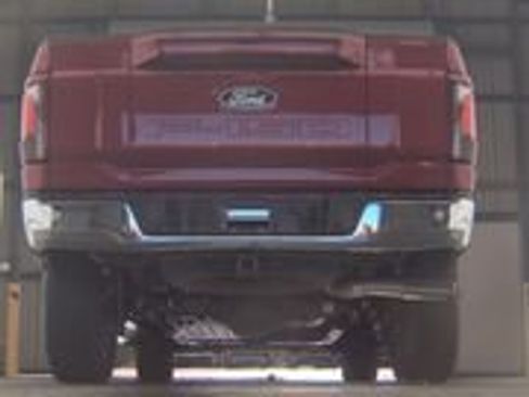 Used 2025 Ford F150 Lariat w/ Equipment Group 501A Mid AWD/4WD image 3