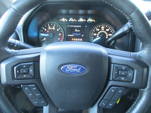 Used 2019 Ford F150 XLT w/ Equipment Group 302A Luxury AWD/4WD image 33