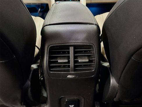 Used 2020 Ford Escape Titanium AWD/4WD image 26