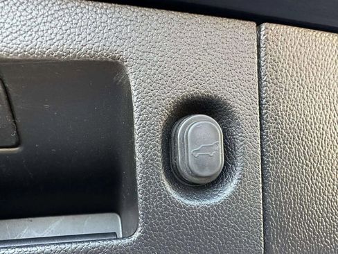 Used 2020 Chevrolet Tahoe LT image 16