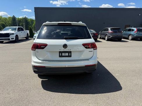 Used 2023 Volkswagen Tiguan SE AWD/4WD image 7