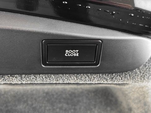 Used 2015 Bentley Continental GT image 36