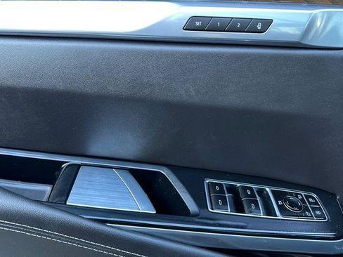 Certified 2026 Cadillac Escalade ESV Platinum Sport w/ LPO, ONYX Package AWD/4WD image 10