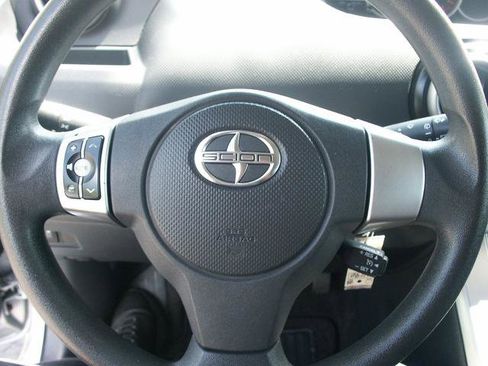 Used 2011 Scion xB image 9