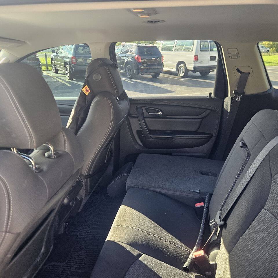 Used 2017 Chevrolet Traverse LT AWD/4WD image 10