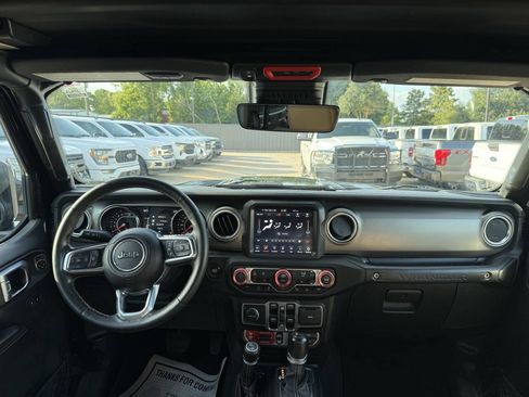 Used 2021 Jeep Wrangler Unlimited Rubicon AWD/4WD image 17