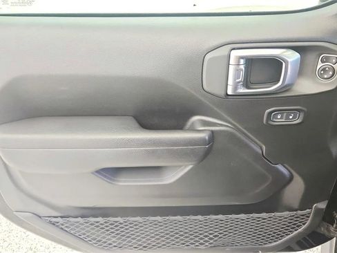 Used 2023 Jeep Wrangler Sport AWD/4WD image 31