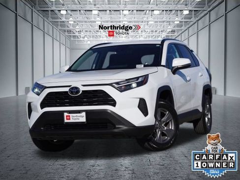 Used 2024 Toyota RAV4 XLE AWD/4WD image 1