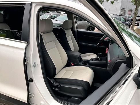 Used 2024 Honda CR-V EX image 11