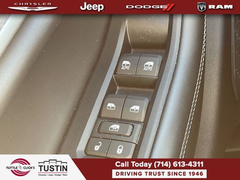 Used 2023 Jeep Grand Cherokee 4WD 4xe image 21