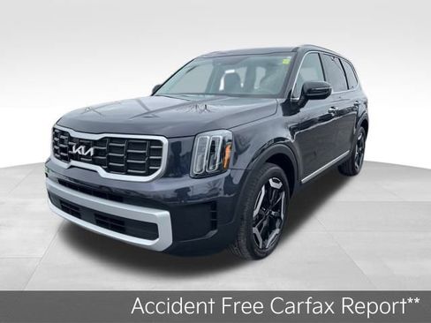 Certified 2025 Kia Telluride S image 4