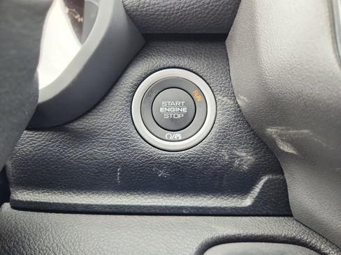 New 2025 RAM 2500 Laramie image 30