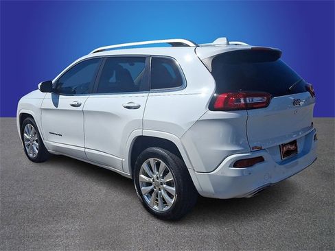 Used 2017 Jeep Cherokee Overland w/ Technology Group image 6