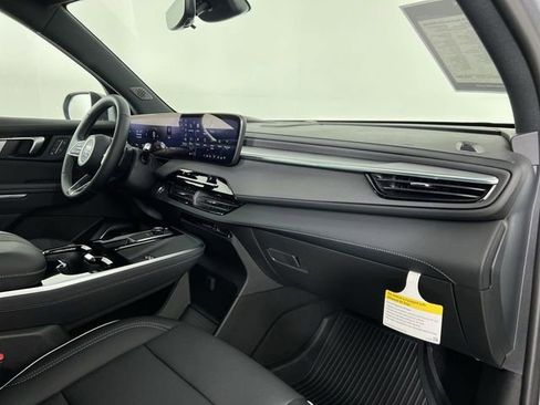 Certified 2026 Buick Enclave Preferred w/ Power Package image 29