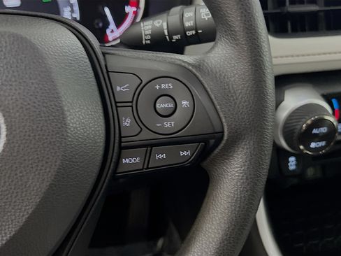 Used 2024 Toyota RAV4 XLE w/ Convenience Package FWD image 20