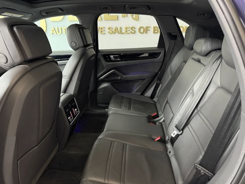 Used 2019 Porsche Cayenne S AWD/4WD image 24