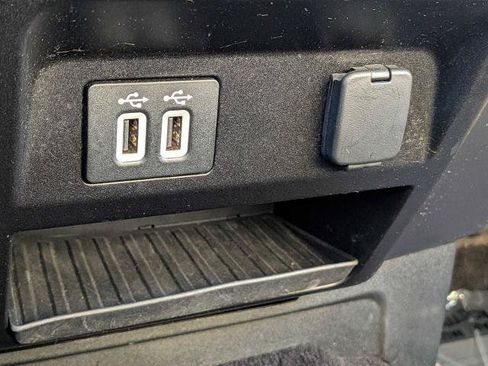 Certified 2019 Ford F150 XLT w/ Equipment Group 302A Luxury AWD/4WD image 24