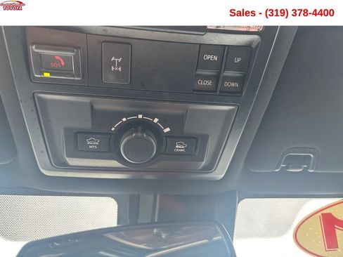 Used 2021 Toyota Tacoma TRD Off-Road w/ TRD Premium Off Road Package AWD/4WD image 24