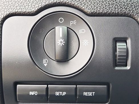 Used 2011 Ford Mustang Shelby GT500 image 23