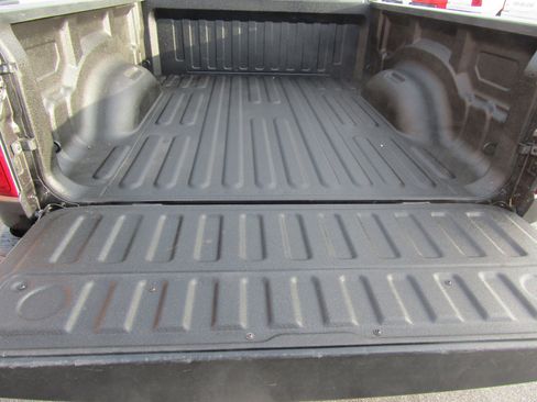 Used 2022 RAM 1500 Limited w/ Off Road Group image 21