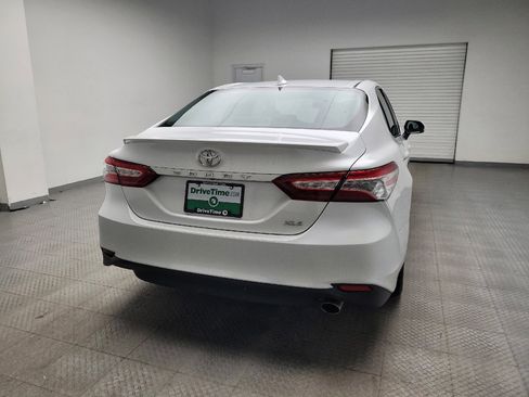 Used 2019 Toyota Camry XLE image 7