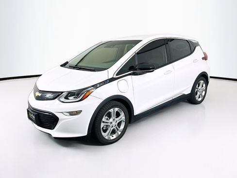 Used 2020 Chevrolet Bolt LT FWD image 3