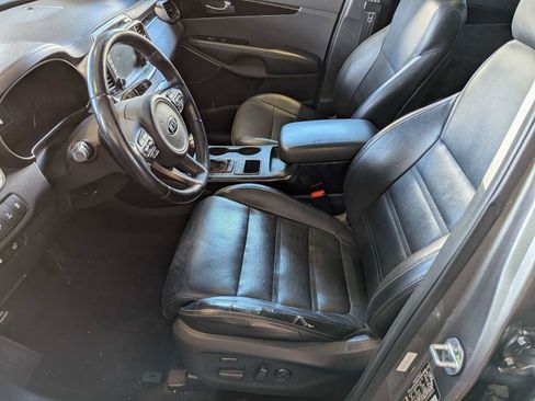 Used 2018 Kia Sorento SX image 14